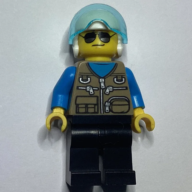 Pilot, Dark Tan Vest with Zippers and Pouches… — minifigurine LEGO | Brick Broker