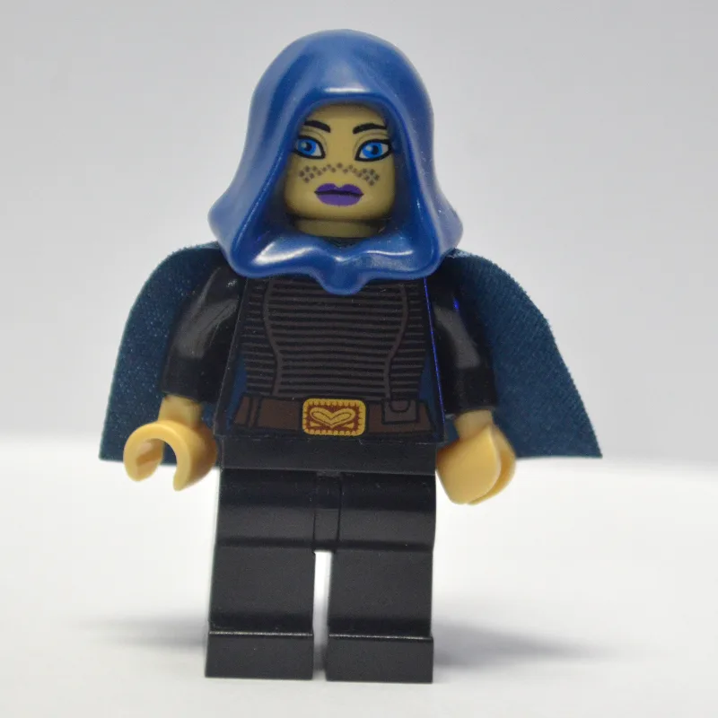 Barriss Offee, Dark Blue Hood and Cape — dans quels sets LEGO ? (fig-003898) | Brick Broker