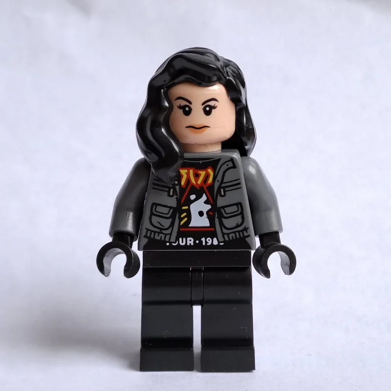 Zia Rodriguez - Dark Bluish Grey Jacket — minifigurine LEGO | Brick Broker