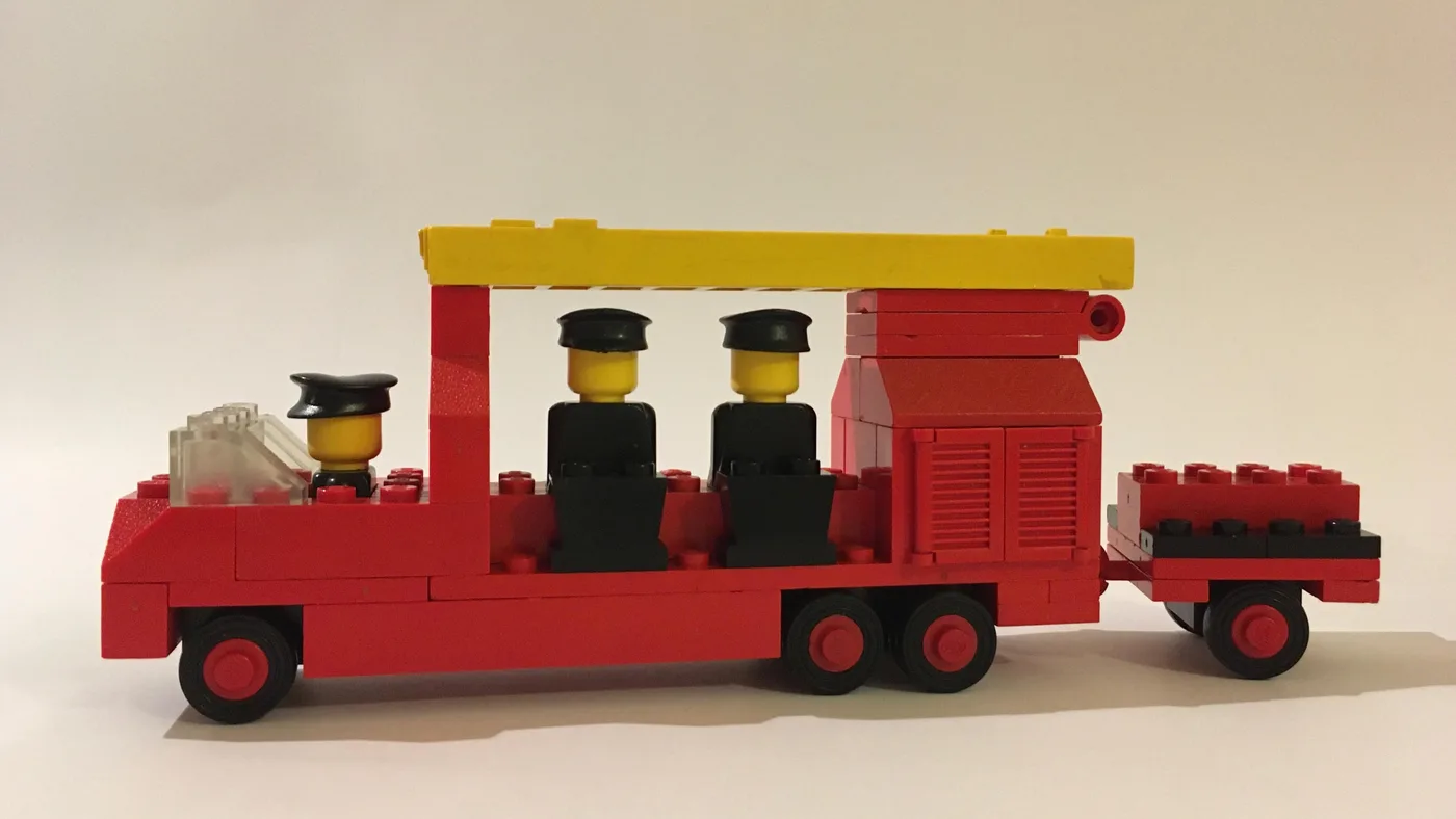 LEGO 693 Camion de pompiers avec pompiers - prix | Brick Broker