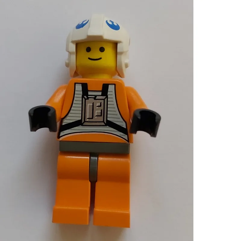 Dak Ralter, Yellow Skin, Dark Gray Hips — minifigurine LEGO | Brick Broker