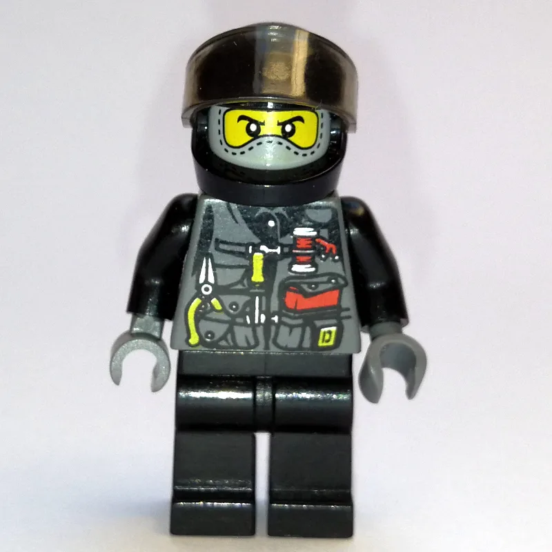 Specs with Tools on Vest — dans quels sets LEGO ? (fig-003459) | Brick Broker