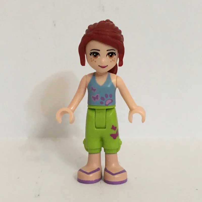 Mia - Medium Blue Top, Lime Shorts — dans quels sets LEGO ? (fig-000456) | Brick Broker
