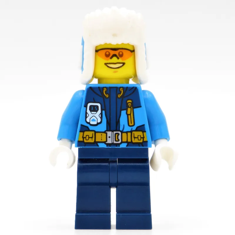 Arctic Explorer, Ushanka Hat, Orange Sunglass… — minifigurine LEGO | Brick Broker
