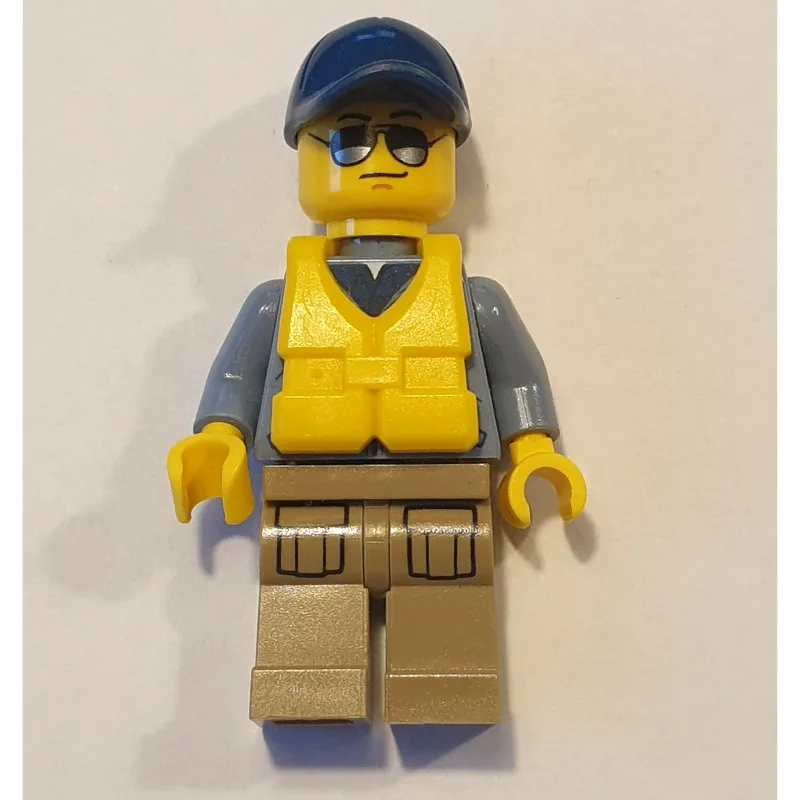 Policeman, Sand Blue Jacket with Pockets and… — minifigurine LEGO | Brick Broker