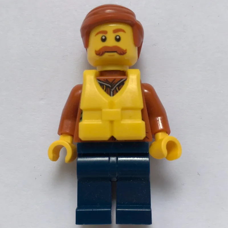 Explorer, Jacket with Pouches, Radio, and Rop… — minifigurine LEGO | Brick Broker
