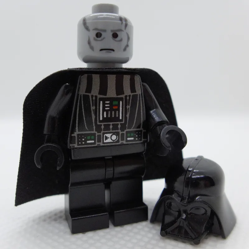 Darth Vader, Light Bluish Gray Skin, Scarred… — minifigurine LEGO | Brick Broker