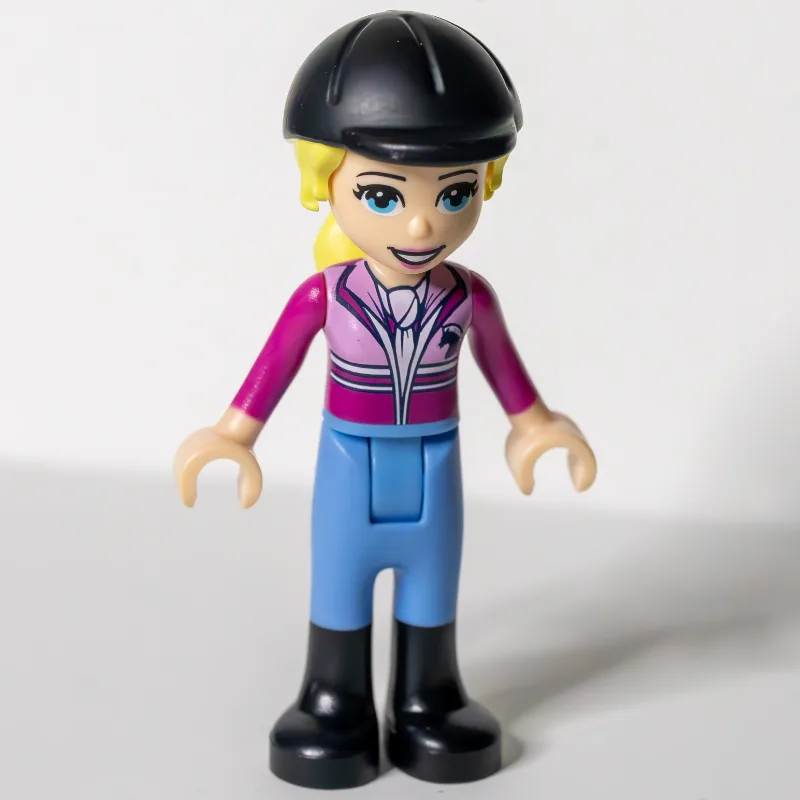 Stephanie - Dark Purple Top, Medium Blue Trou… — minifigurine LEGO | Brick Broker