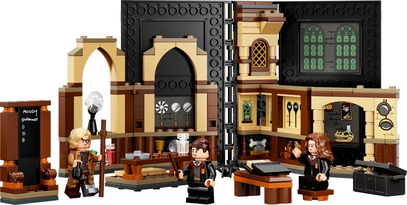 LEGO 76397 Moment à Poudlard : Cours de défense contre les forces du Mal - prix | Brick Broker