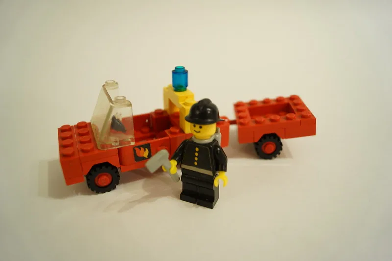 LEGO 640 Camion de Pompiers et Remorque - prix | Brick Broker