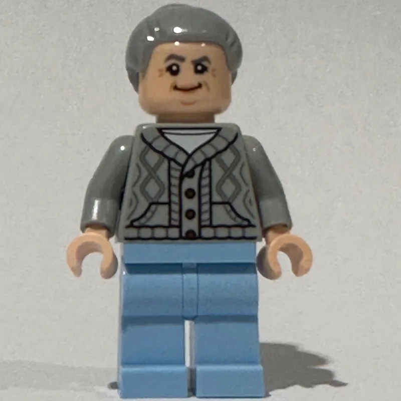 Aunt May, Light Bluish Gray Sweater, Bright L… — minifigurine LEGO | Brick Broker