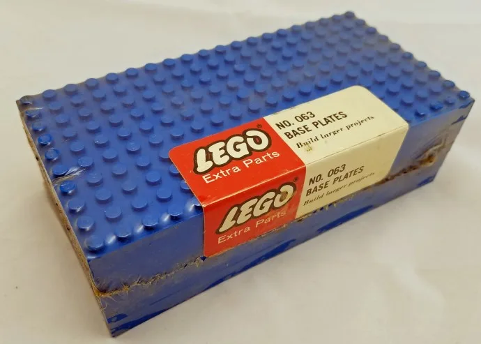 LEGO 063 Cinq Grandes Plaques de Base - Bleues - prix | Brick Broker