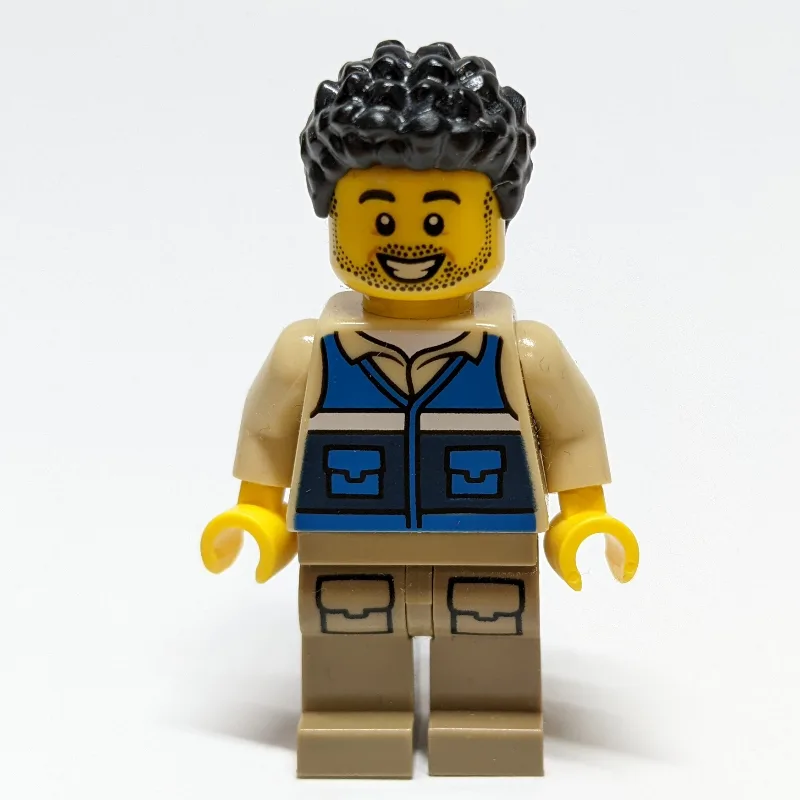 Man, Blue Vest, Black Hair — dans quels sets LEGO ? (fig-011428) | Brick Broker