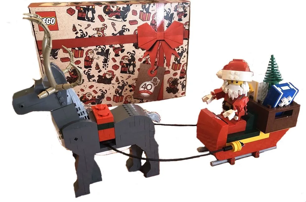 LEGO 4002018 Le Père Noël et les rennes - prix | Brick Broker