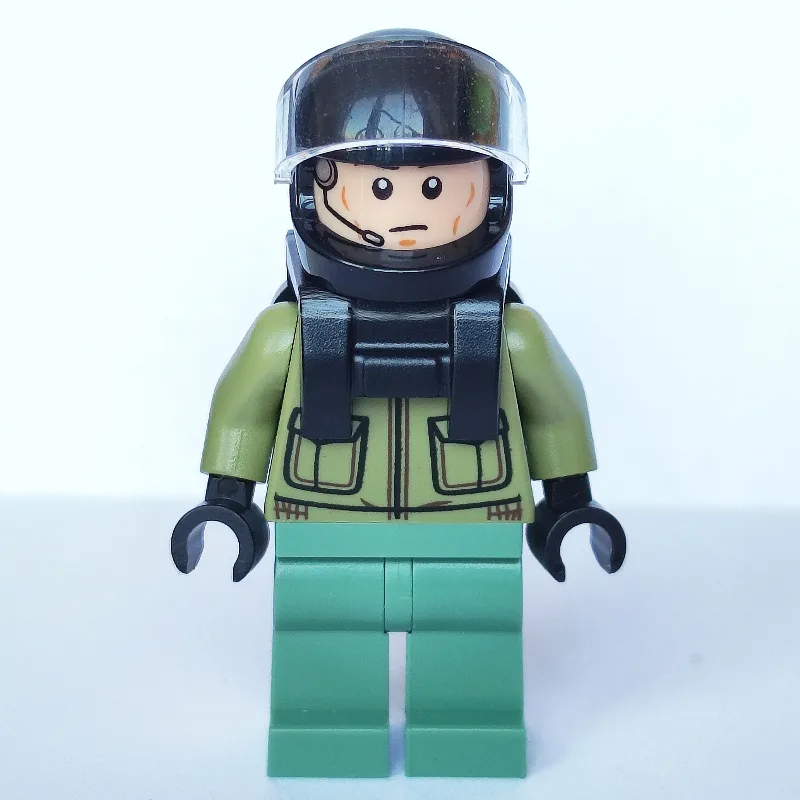 Wildlife Guard - Neck Bracket, Helmet — dans quels sets LEGO ? (fig-014370) | Brick Broker