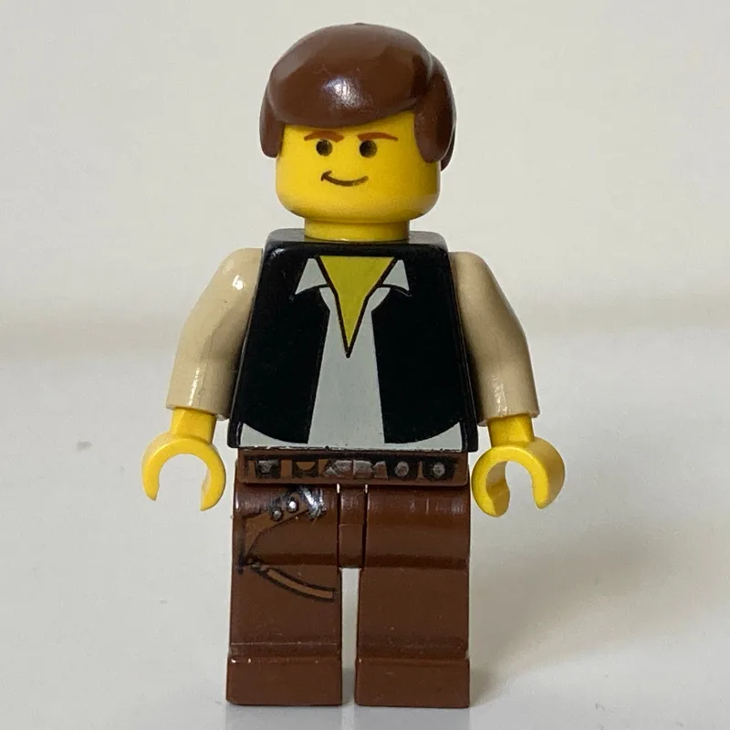 Han Solo, Black Vest, Yellow Skin, Brown Legs — minifigurine LEGO | Brick Broker