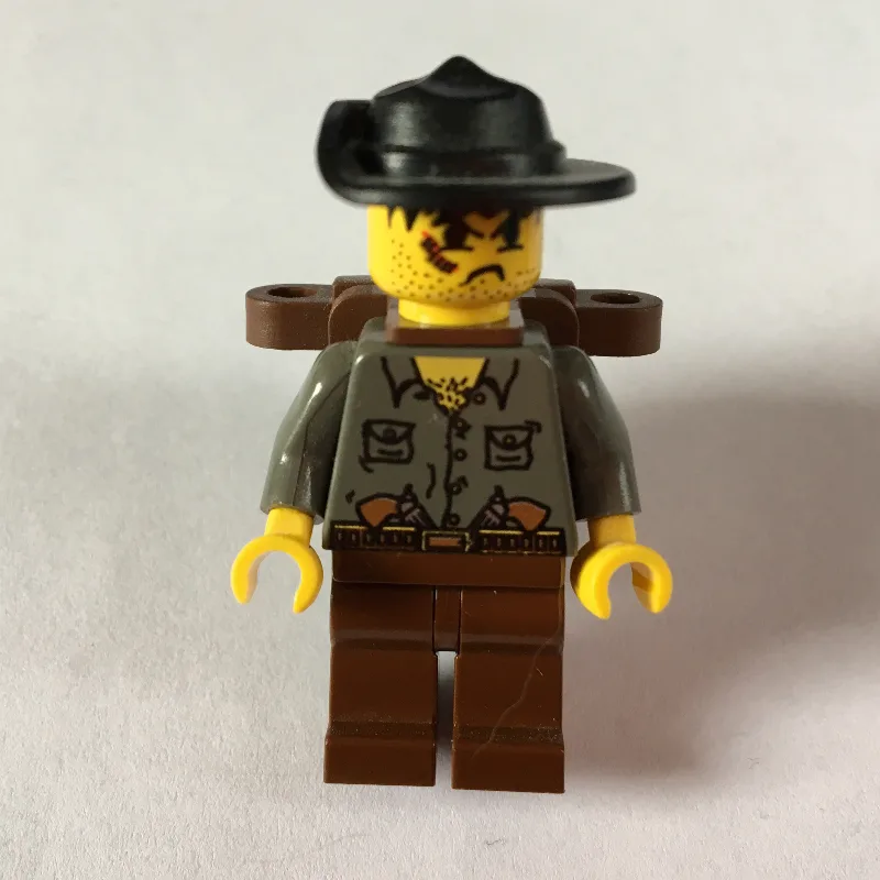 Max Villano with Backpack — dans quels sets LEGO ? (fig-000622) | Brick Broker