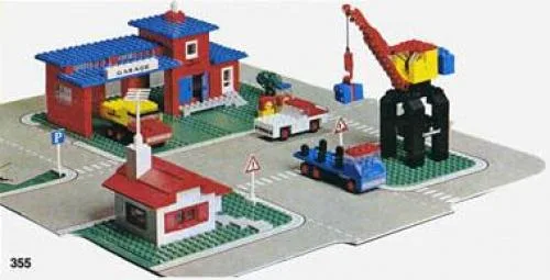 LEGO 355 Ensemble Centre-ville avec routes - prix | Brick Broker