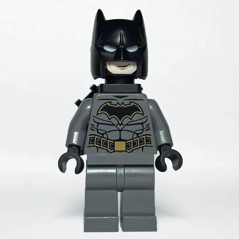 Batman, Dark Bluish Gray Suit, Black Cowl, Ne… — minifigurine LEGO | Brick Broker