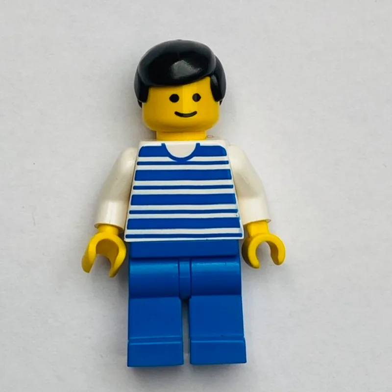 Man, White and Blue Striped Shirt, Blue Legs,… — minifigurine LEGO | Brick Broker