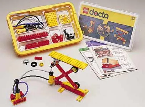 LEGO 9617 Pneumatique I : Introduction au kit de puissance de l'air - prix | Brick Broker