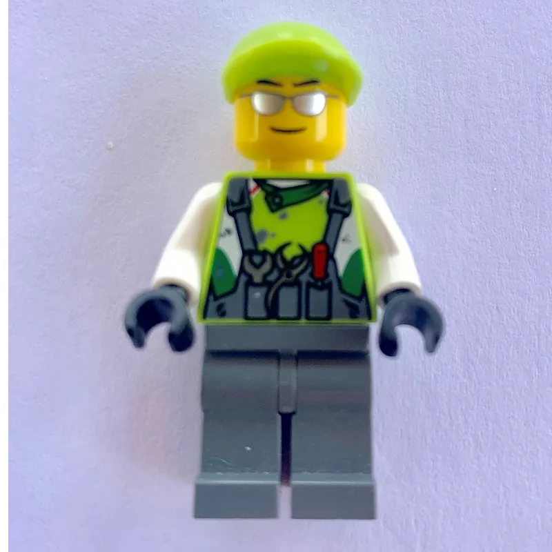Crew Member Lime Torso, Dark Bluish Grey Legs… — minifigurine LEGO | Brick Broker