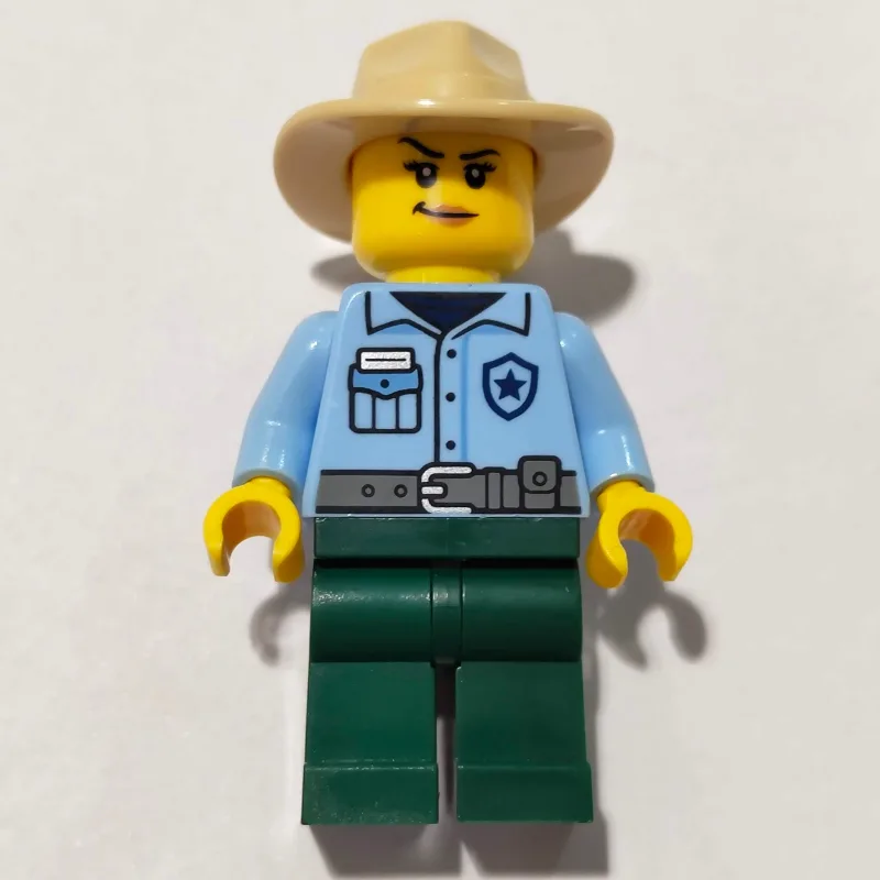 Ranger, Bright Light Blue Torso, Dark Green L… — minifigurine LEGO | Brick Broker