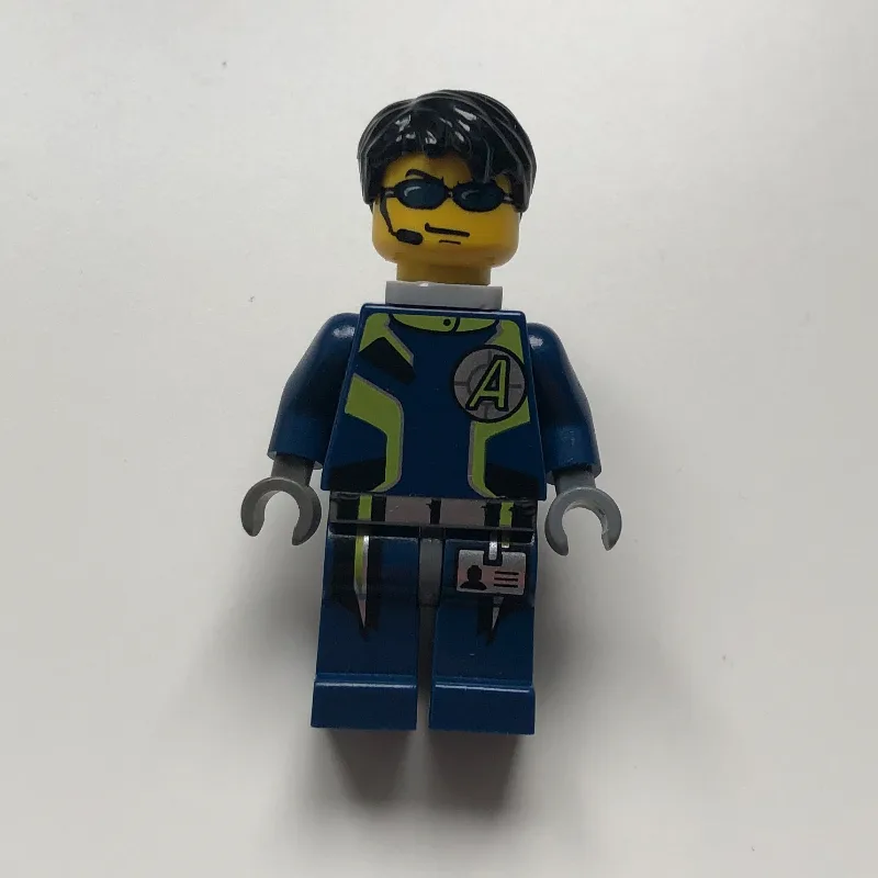 Agent Chase with Neck Bracket — dans quels sets LEGO ? (fig-002298) | Brick Broker