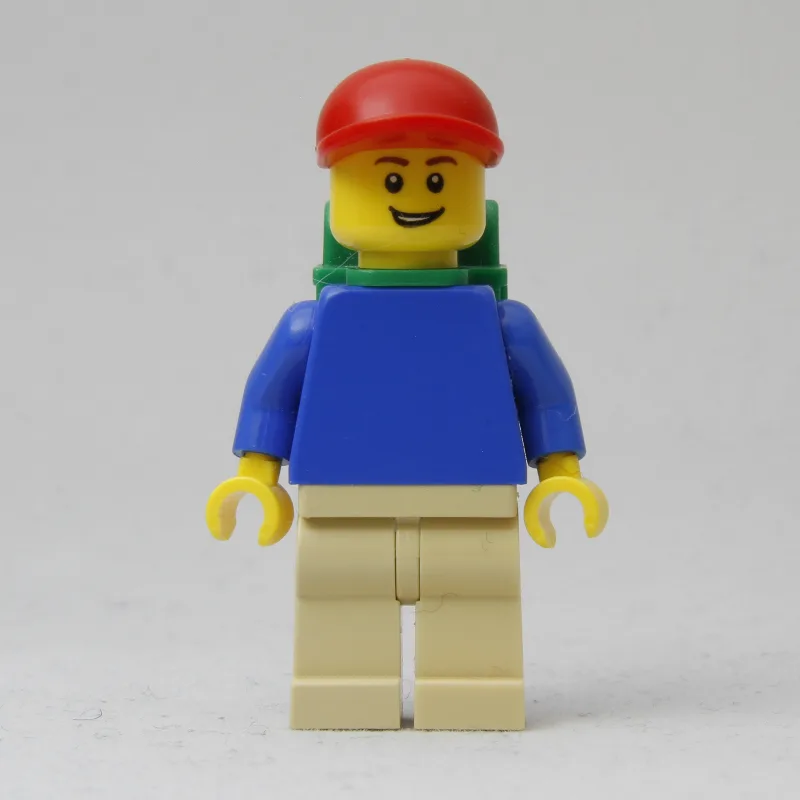 Blue Torso, Tan Legs, Red Cap, Green Backpack — minifigurine LEGO | Brick Broker