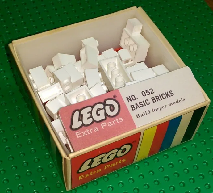 LEGO 052 Briques de base assorties - Blanches - prix | Brick Broker
