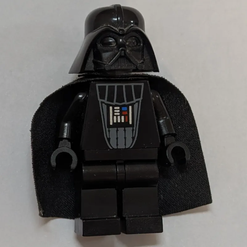 Darth Vader, Light Bluish Gray Skin, Scarred… — minifigurine LEGO | Brick Broker