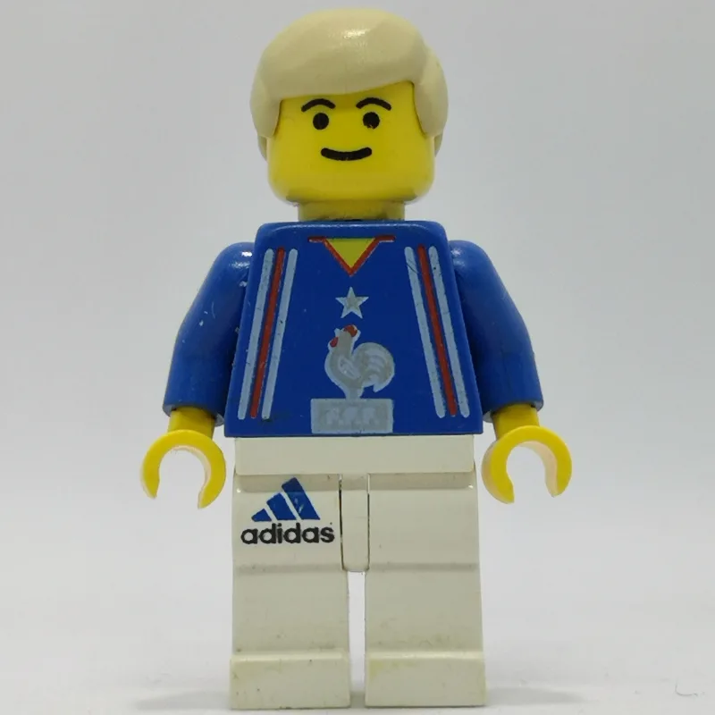 Soccer Player Blue Torso, White Legs 4 — dans quels sets LEGO ? (fig-006776) | Brick Broker