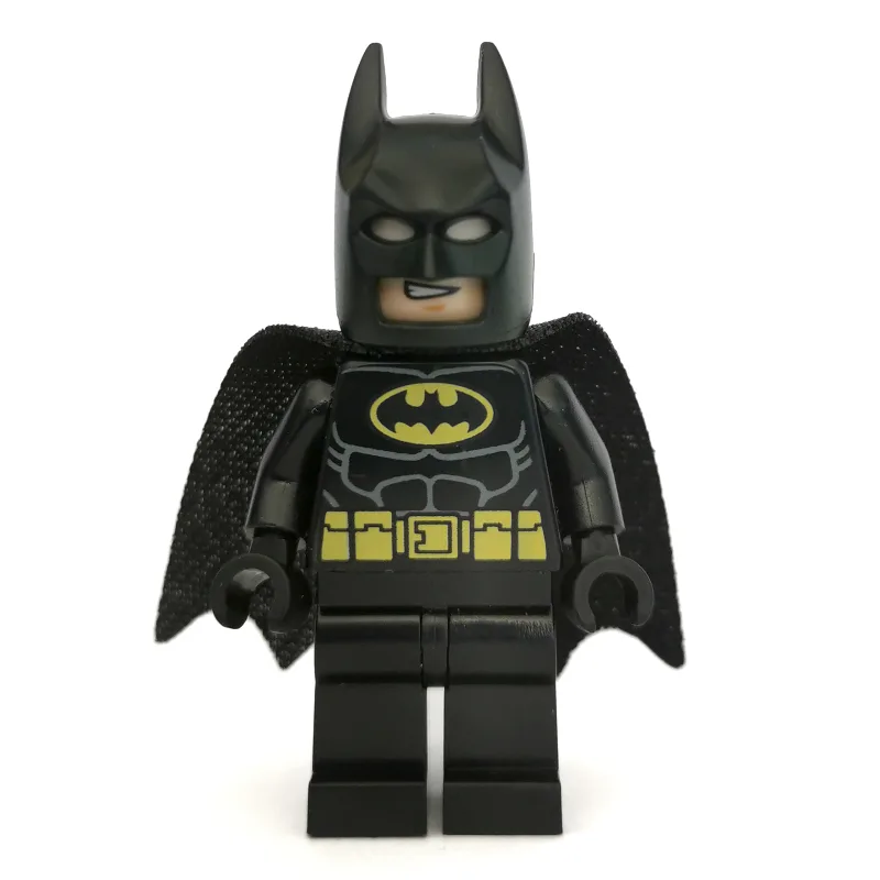 Batman, Black Suit, Black Cape and Cowl, Yell… — minifigurine LEGO | Brick Broker