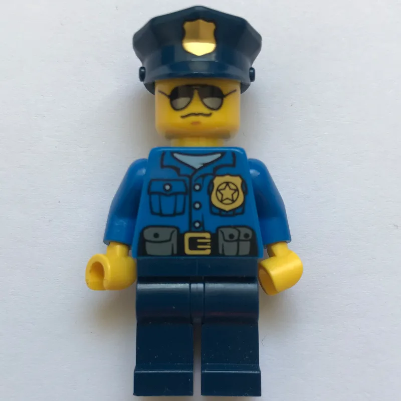 Policeman, Blue Shirt with Badge and Pouches,… — minifigurine LEGO | Brick Broker