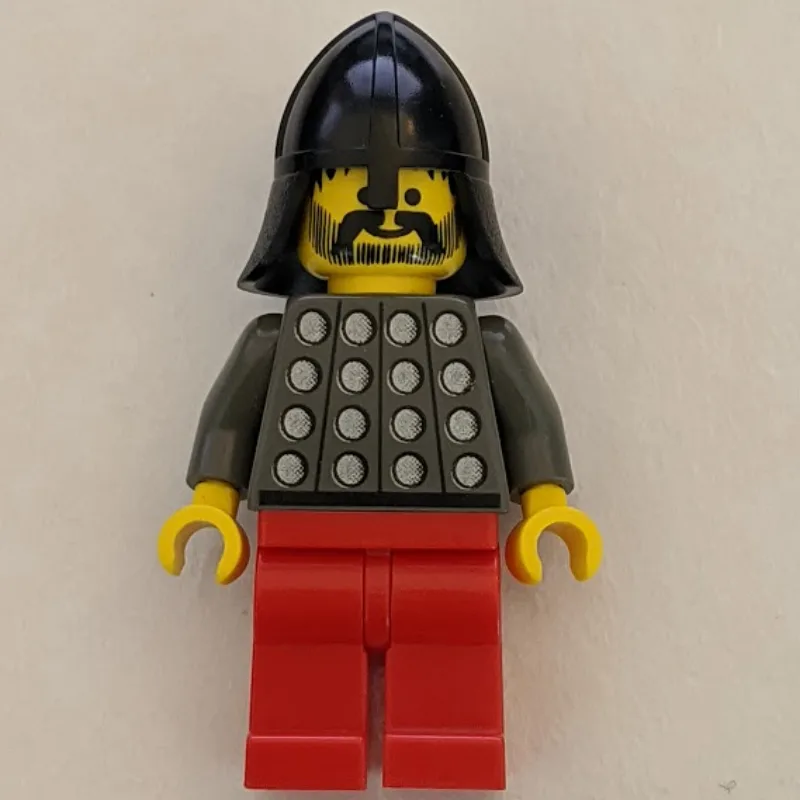 Knight (Fright Knights) - Red Legs, Red Hips — minifigurine LEGO | Brick Broker
