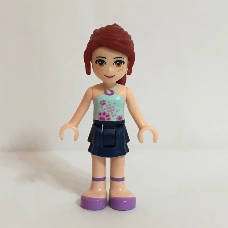Mia - Light Aqua Top, Dark Blue Skirt — dans quels sets LEGO ? (fig-001468) | Brick Broker