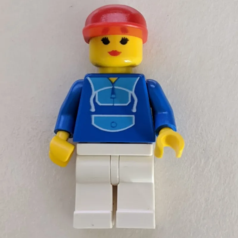 Woman - Blue Jogging Suite, White Legs — dans quels sets LEGO ? (fig-004907) | Brick Broker
