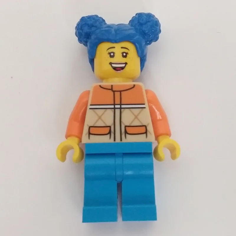 Woman, Tan Jacket, Blue Hair — dans quels sets LEGO ? (fig-012779) | Brick Broker