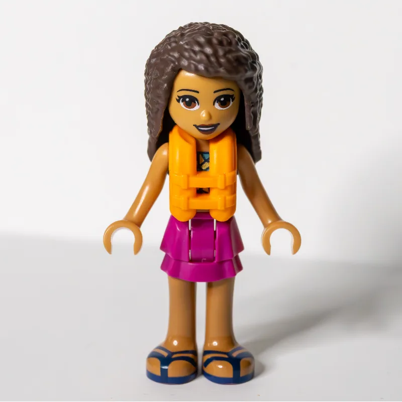 Andrea - Magenta Top, Magenta Skirt — dans quels sets LEGO ? (fig-002631) | Brick Broker