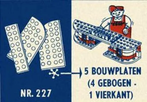 LEGO 227 Plaques Courbées 4 x 8 et Plaques 2 x 8 - prix | Brick Broker
