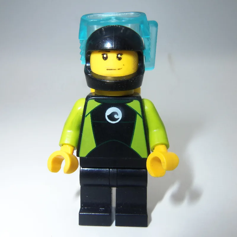 Diver, Man, Black and Lime Wetsuit, Black Hel… — minifigurine LEGO | Brick Broker