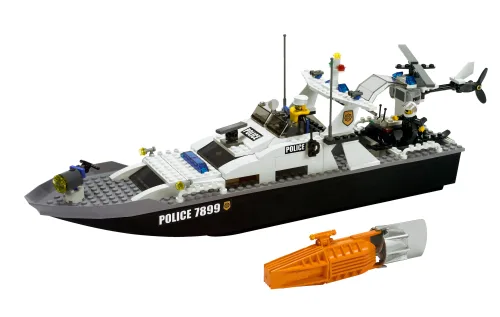LEGO 7899 Bateau de police - prix et où acheter | Brick Broker