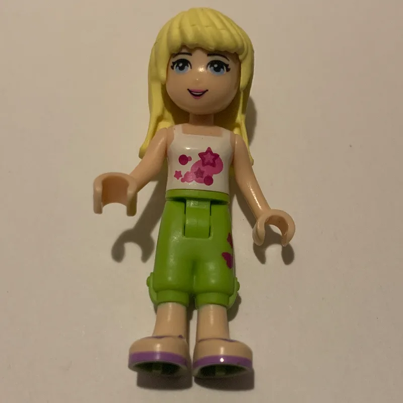 Stephanie - White Top, Lime Trousers — dans quels sets LEGO ? (fig-002341) | Brick Broker