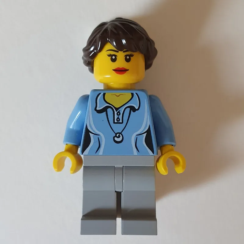 Woman, Medium Blue Polo Shirt with Necklace,… — minifigurine LEGO | Brick Broker
