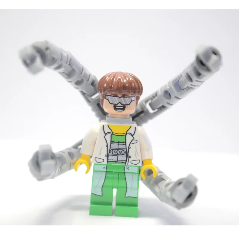 Dr. Octopus / Doc Ock with Long White Lab Coat — minifigurine LEGO | Brick Broker