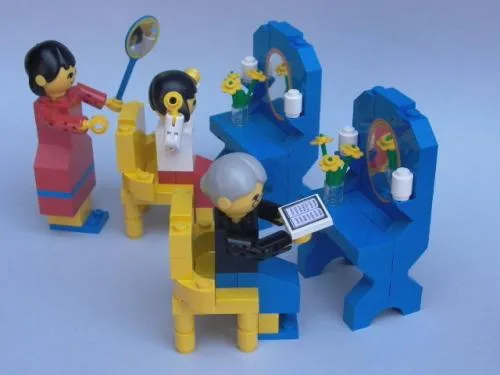 LEGO 296 Salon de coiffure pour dames - prix | Brick Broker