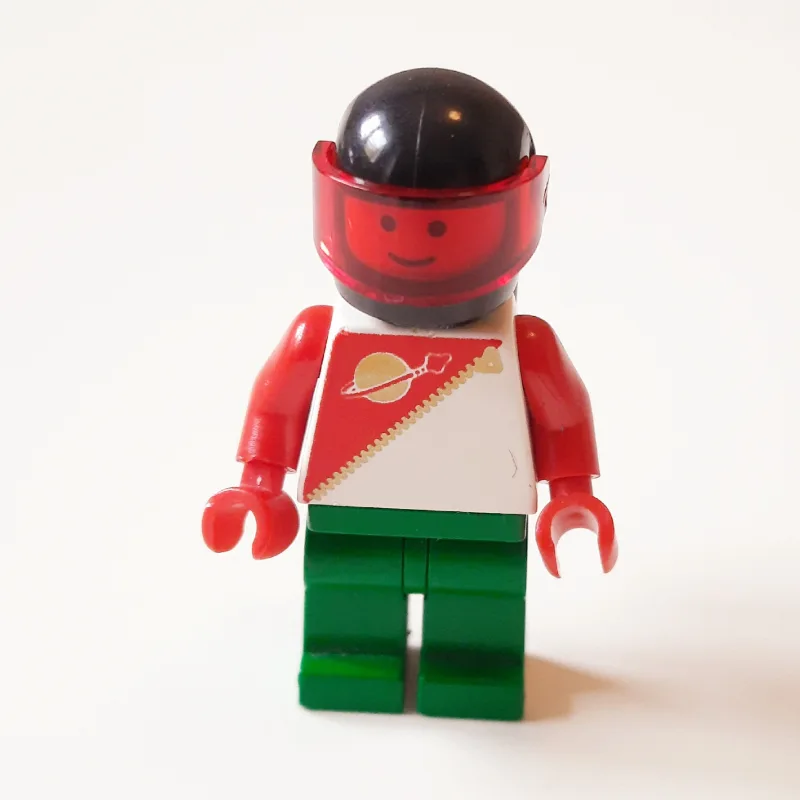 Futuron Spaceman, Red and Green with Airtanks… — minifigurine LEGO | Brick Broker