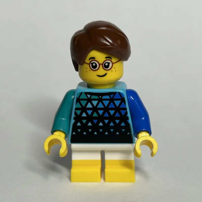 Kid, Medium Azure Torso, White Legs with Yell… — minifigurine LEGO | Brick Broker