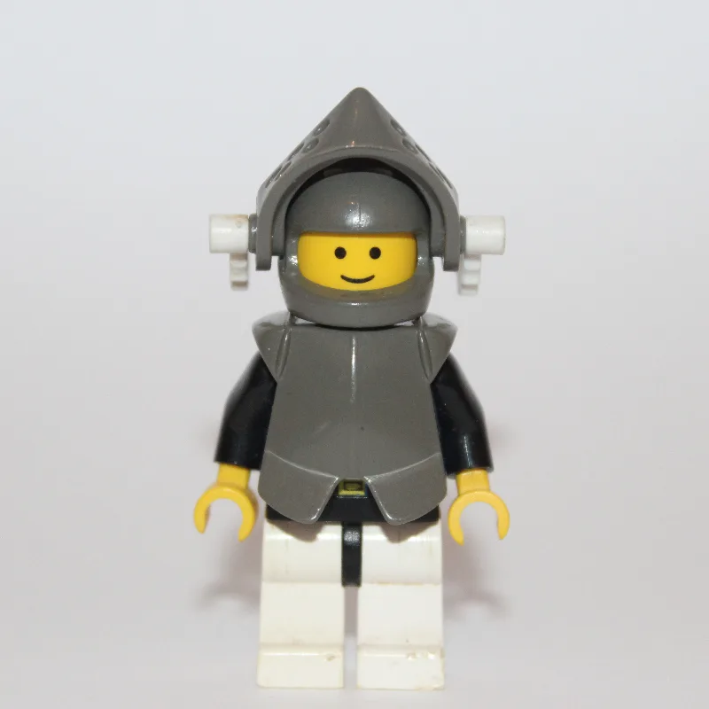 Knight (Breastplate on Blue) - White Legs, Wh… — minifigurine LEGO | Brick Broker
