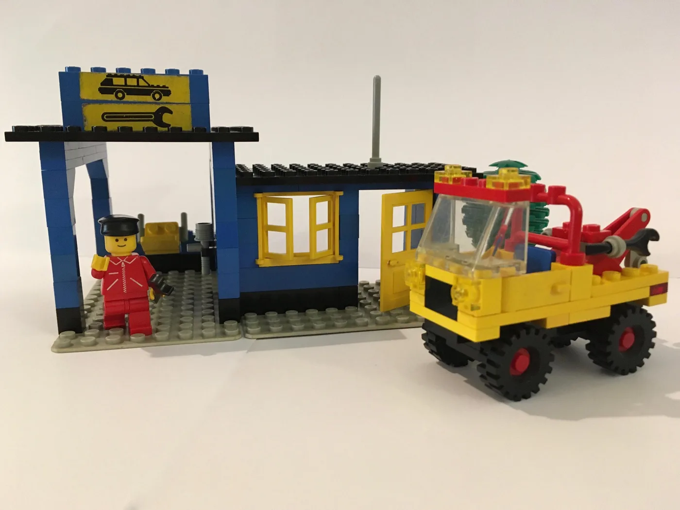 LEGO 6363 Station-service automobile - prix | Brick Broker